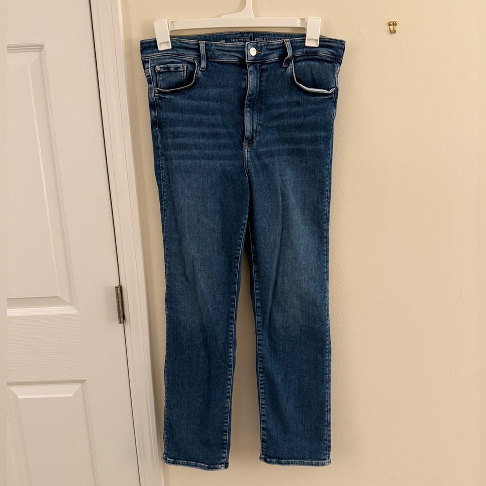 H&M True to You Slim High Waisted Jeans - Picture 6 of 6
